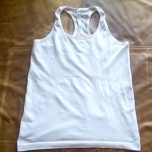 Lululemon White Run Swiftly Tech tank